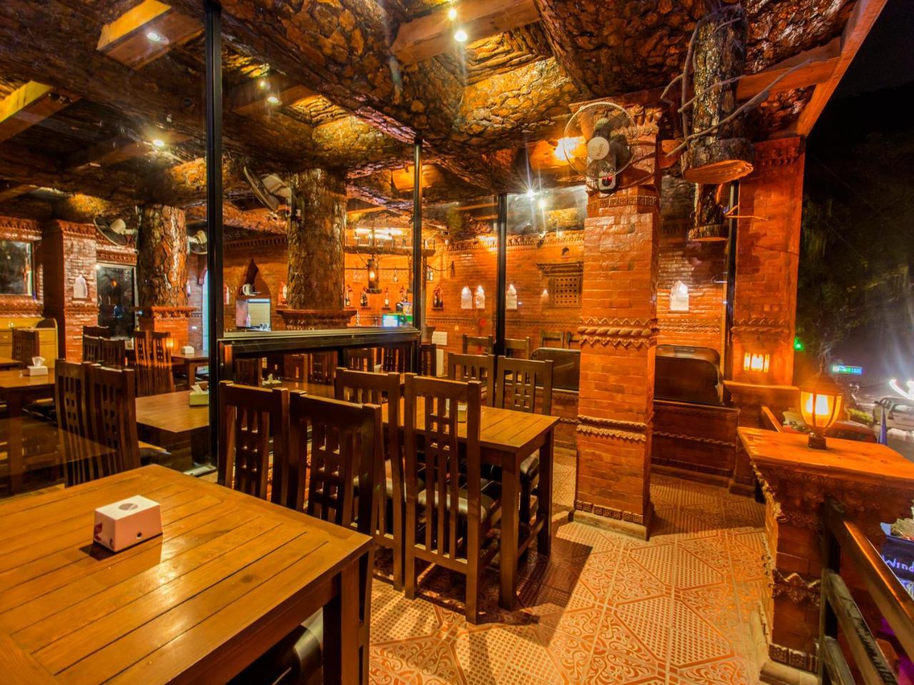 Grand Shivalaya Hotel And Restro Pokhara Exterior foto