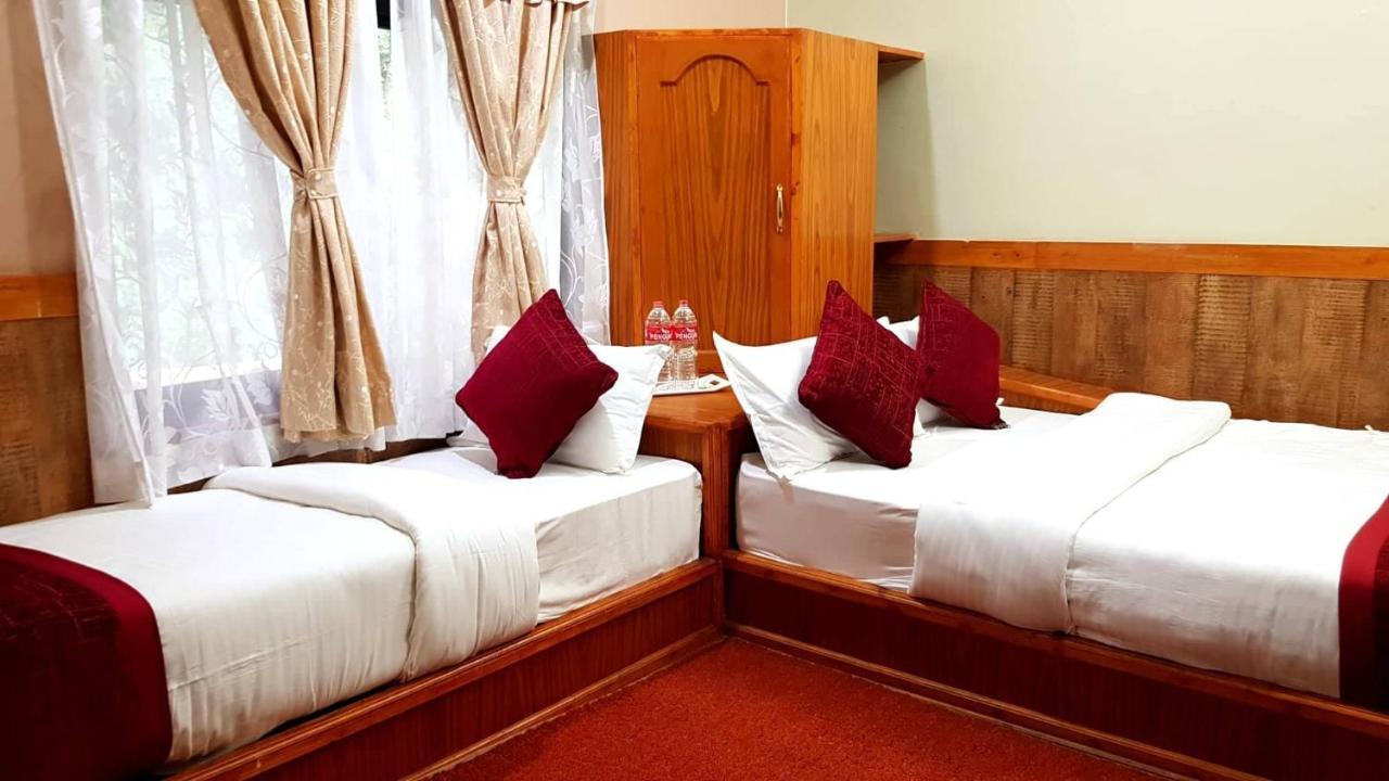 Grand Shivalaya Hotel And Restro Pokhara Exterior foto