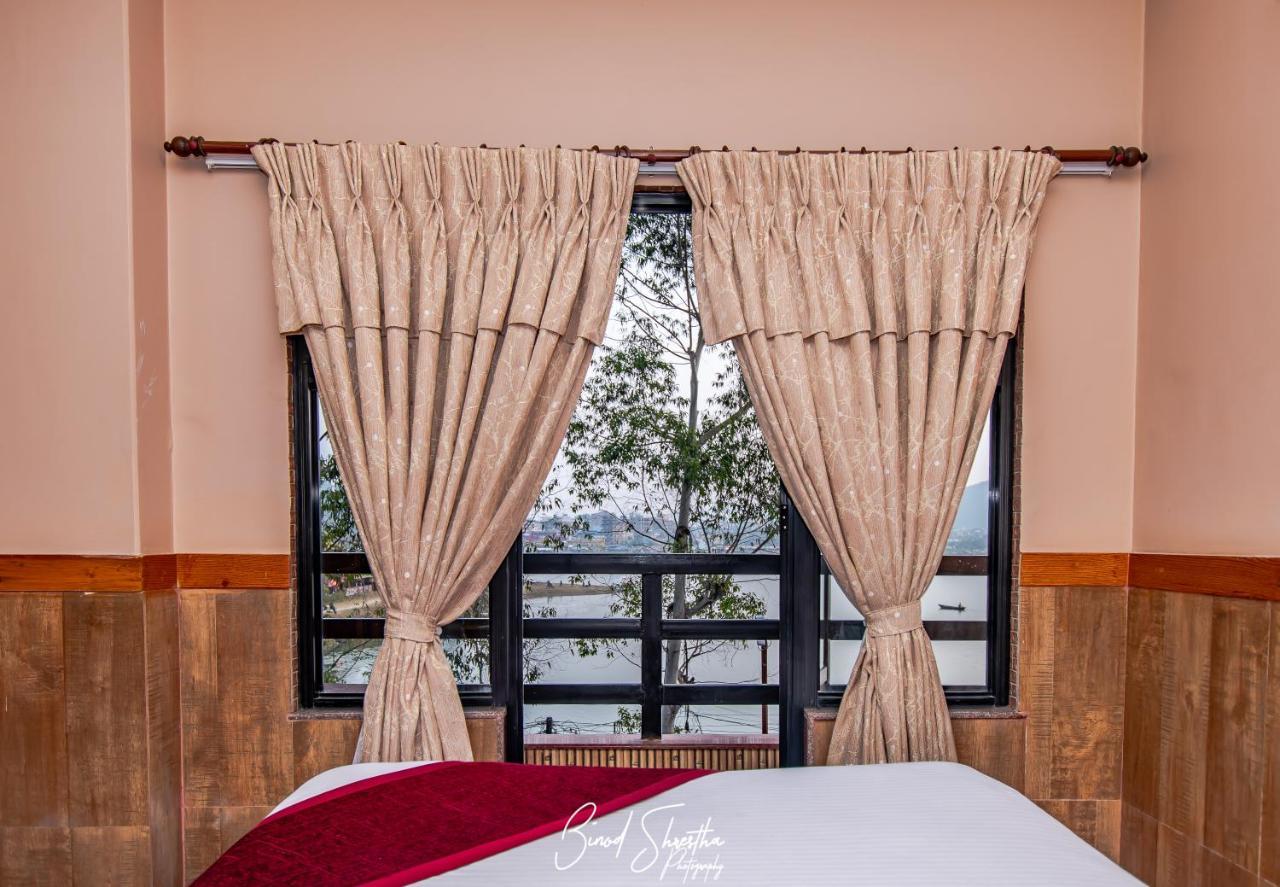 Grand Shivalaya Hotel And Restro Pokhara Exterior foto